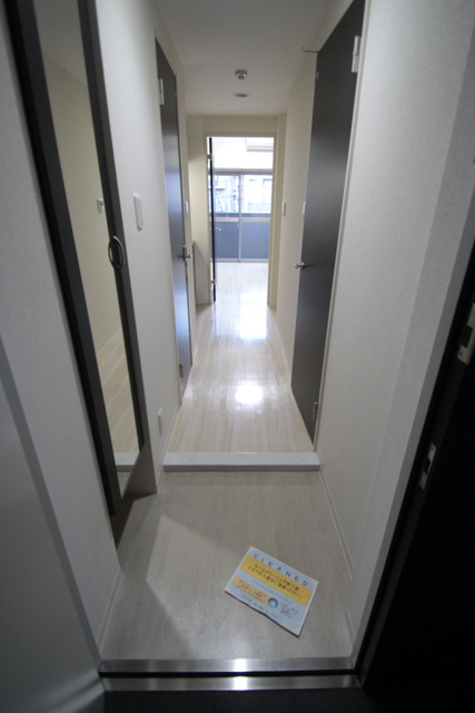 玄関　※別室の参考写真です。