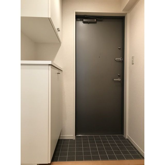 玄関　落ち着いた玄関！※備品はイメージです☆