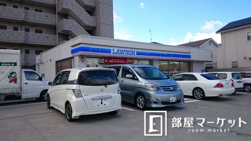 コンビニ　ローソン　東名三好インター店（コンビニ）まで174m