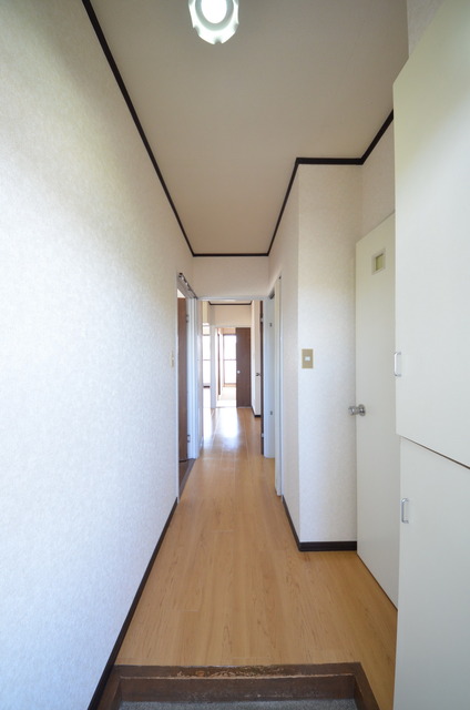 玄関　★玄関周りも窮屈になりません★～別号室参考写真～