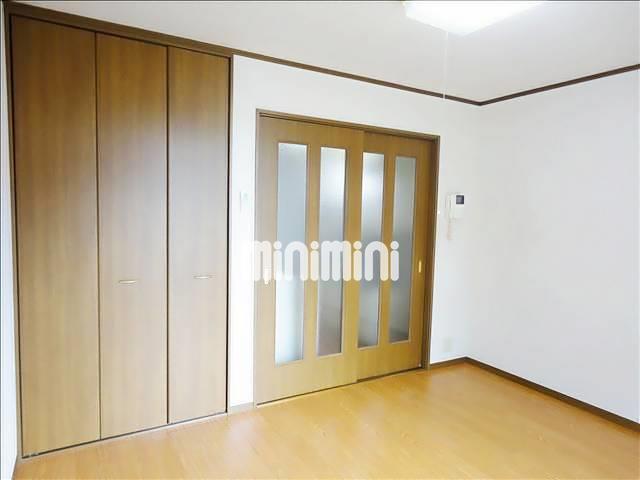 居室・リビング　８帖と広々とした洋室です。