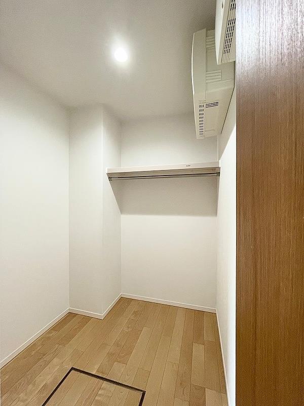 収納　ウォークインクローゼット