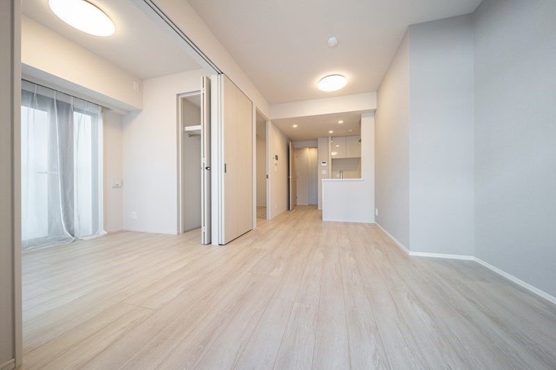 居室・リビング　☆明るい居間☆