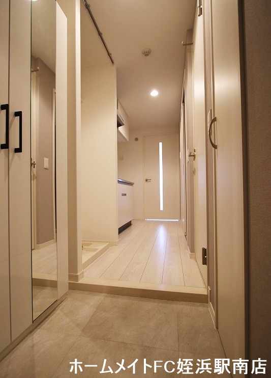 玄関　★天井高下駄箱でスッキリ！★参考写真