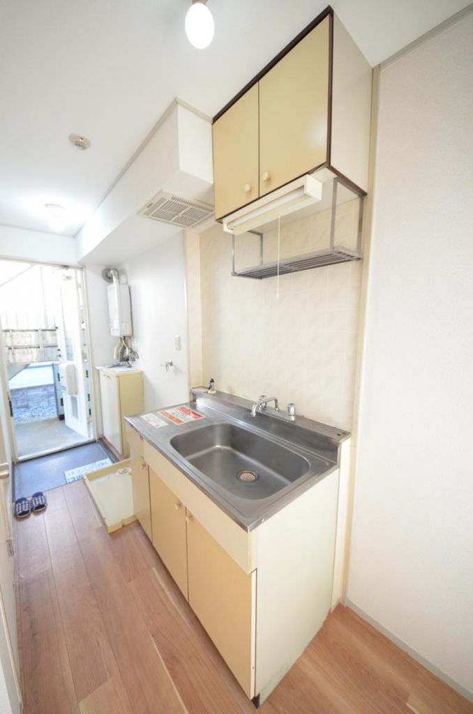 キッチン　同建物別号室参考写真です。