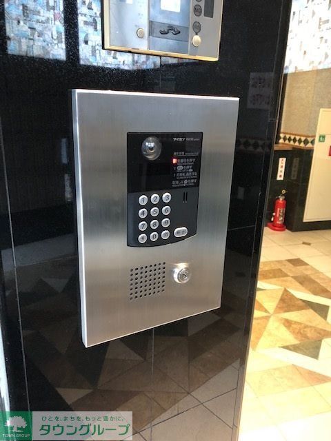 セキュリティ　エントランス