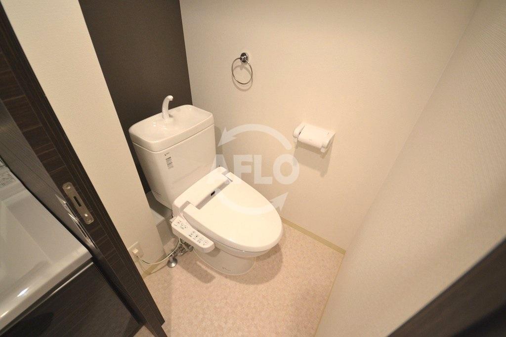 トイレ　プレサンス立売堀アーバンスタイル　ウォシュレット付