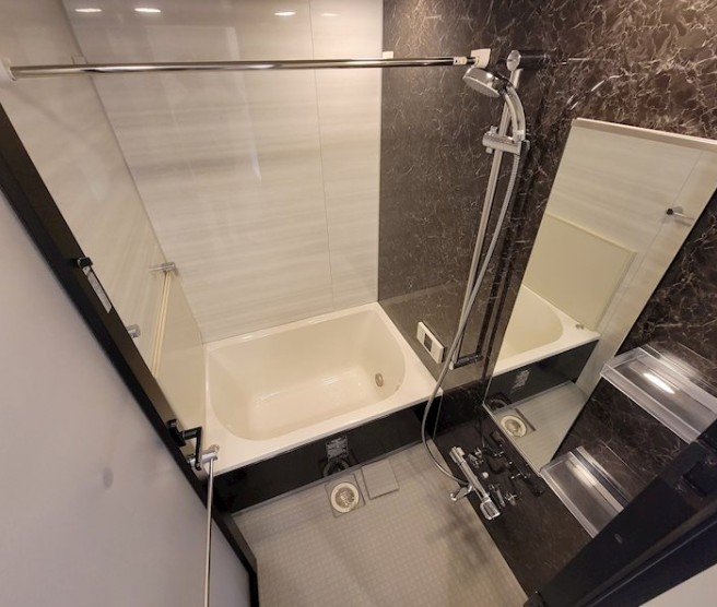 バス・シャワールーム　風呂