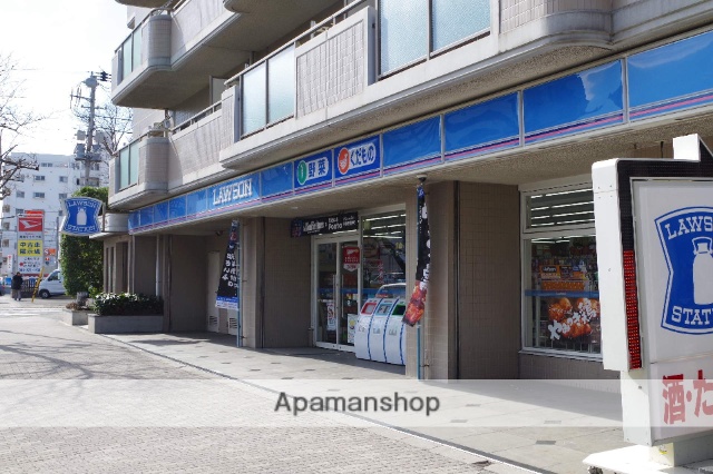 コンビニ　ローソン 横須賀日の出町三丁目（コンビニ）まで186m