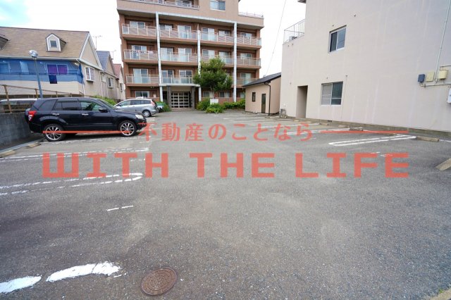 駐車場　駐車場完備です
