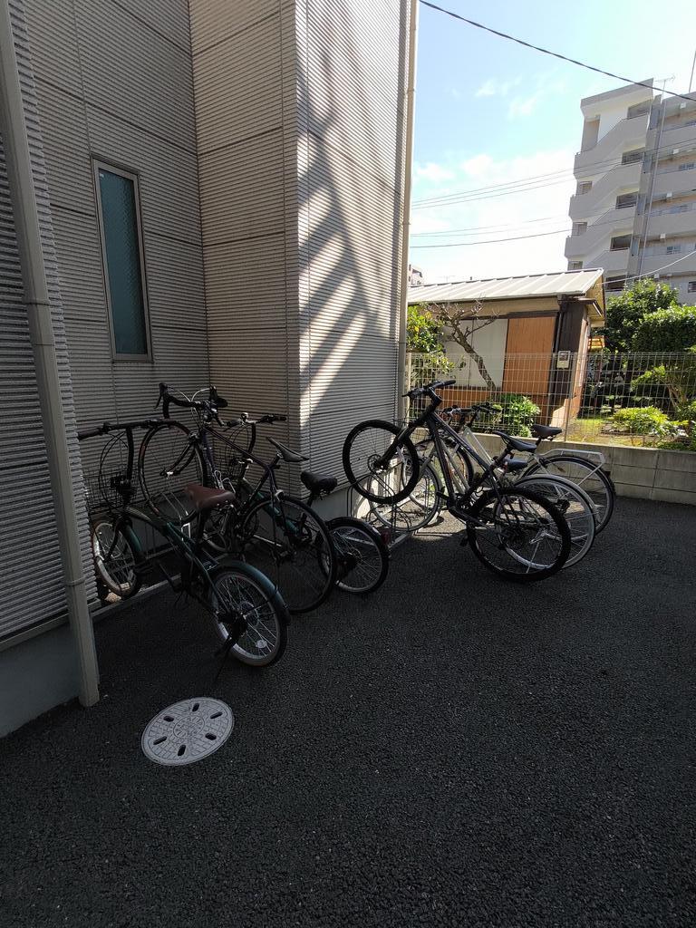 その他共有部分　自転車駐輪場は無料です♪