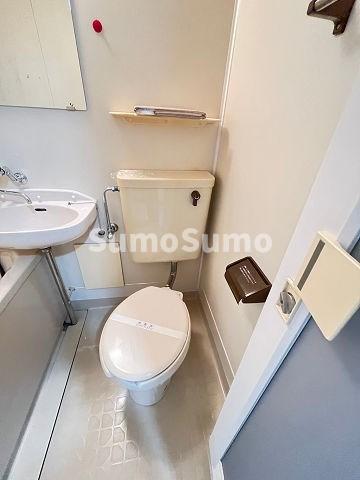 トイレ　トイレもきれいです