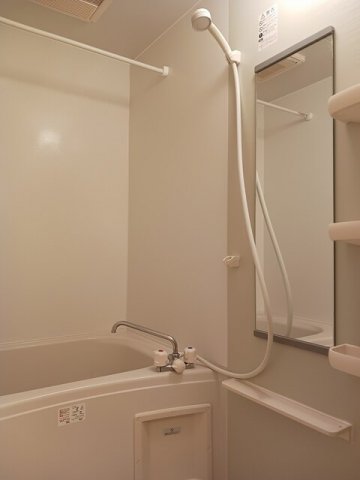 バス・シャワールーム　きれいなお風呂です