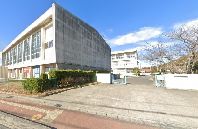 小学校　美浜町立奥田小学校（小学校）まで486m