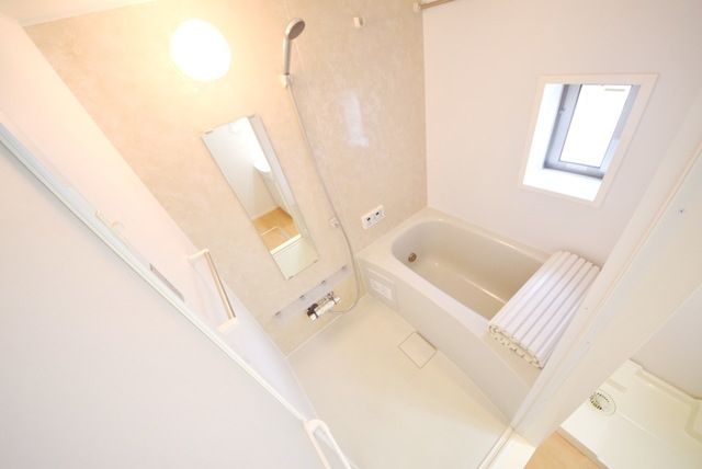 バス・シャワールーム　★★ゆったりとしたバスルーム★★