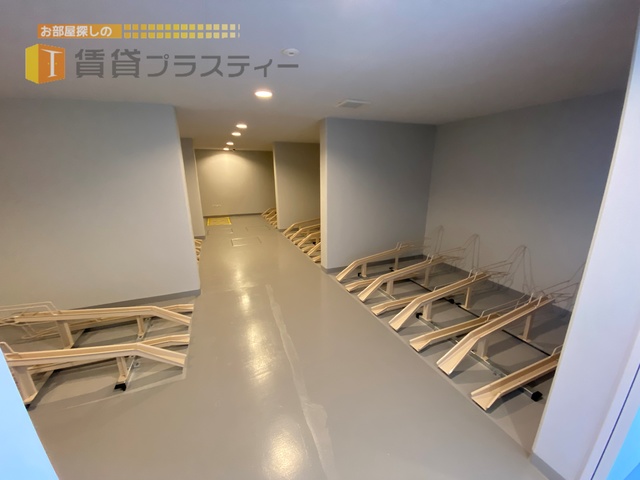 その他共有部分　屋内駐輪場で雨の日も心配なし！