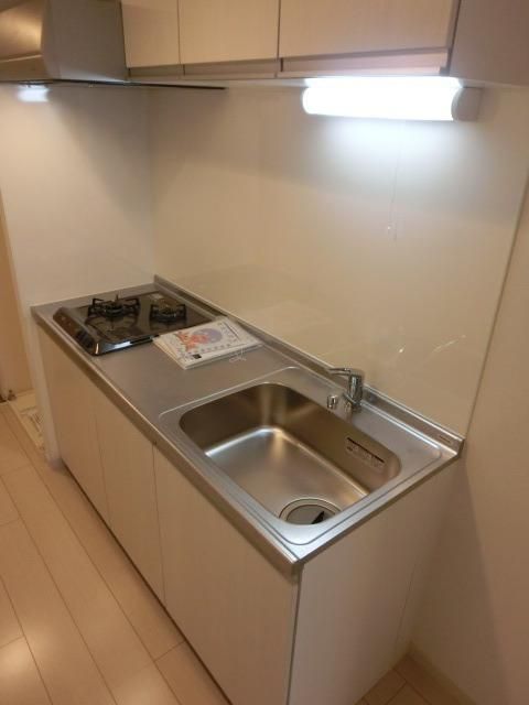 キッチン　２口システムキッチン完備