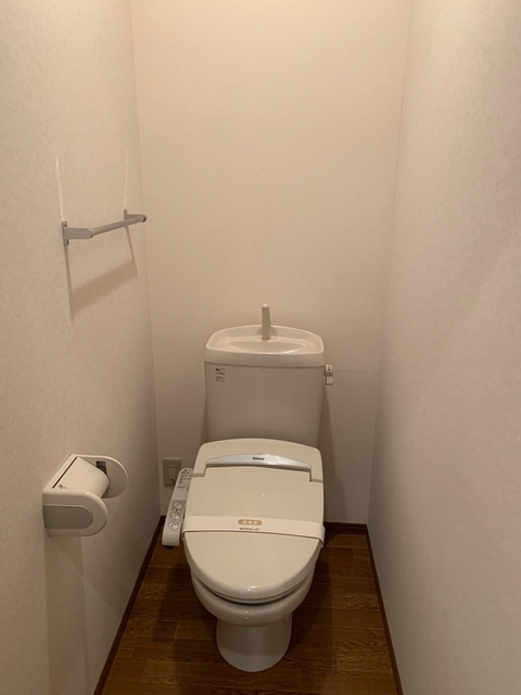 トイレ　温水洗浄暖房便座Ｂ１０３