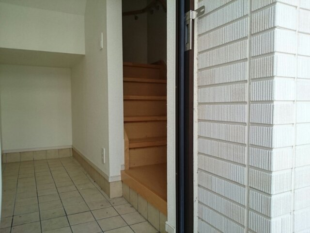 玄関　シンプルで使いやすい玄関です