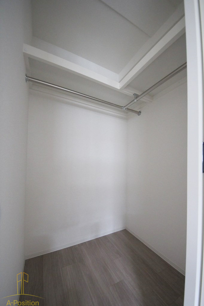 収納　セレニテ福島プリエ