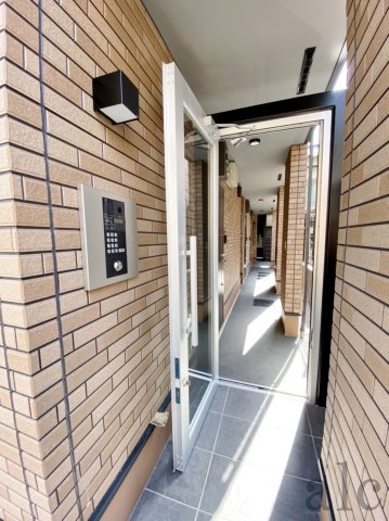 エントランス　同シリーズ物件　参考写真