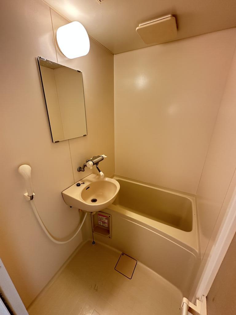 バス・シャワールーム　浴室