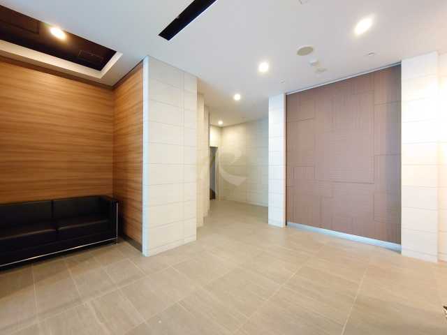 ロビー　プラウドフラット外神田