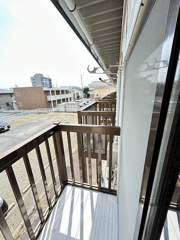 バルコニー　写真は202号室です（参考）