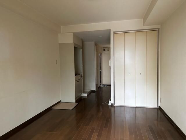 居室・リビング　■エアコン■ダウンライト