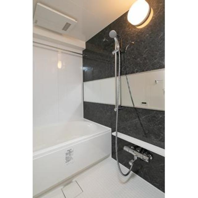 バス・シャワールーム　※写真は同タイプ住戸です。