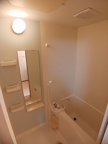 バス・シャワールーム　日々の暮らしに欠かせないお風呂です