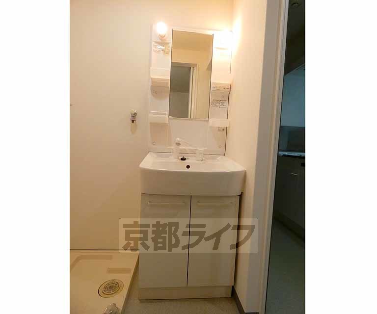 洗面設備　シャンプードレッサー付きです！