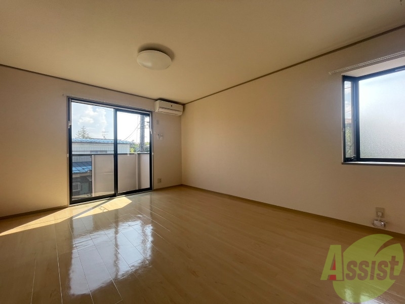 居室・リビング　広くてキレイなＬＤＫが広がっていて、充実した生活が送れそう。