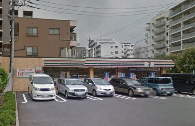 コンビニ　セブンイレブン（コンビニ）まで383m
