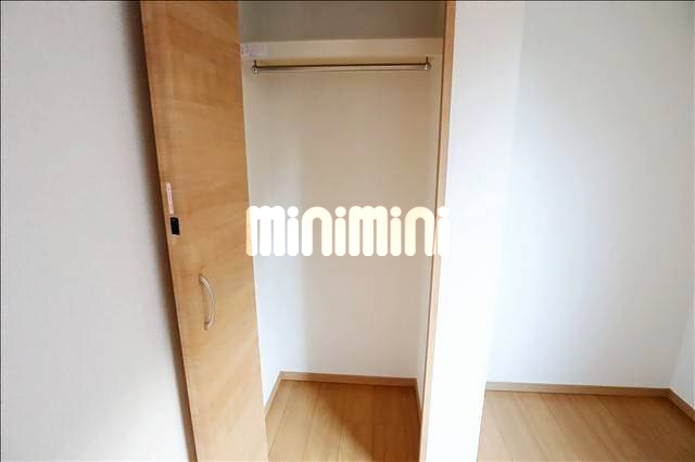 収納　室内物干し付