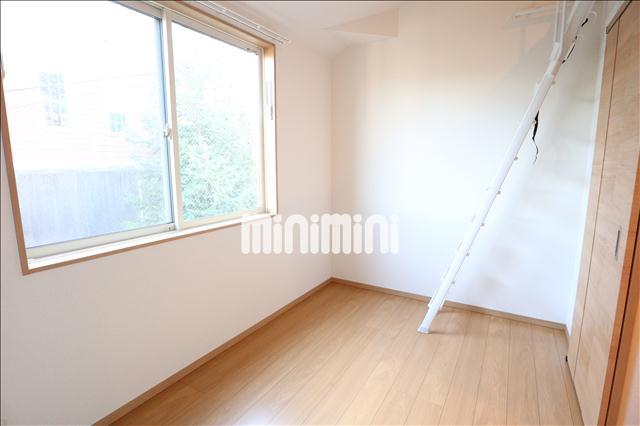 居室・リビング　洋間