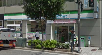 コンビニ　ファミリーマート京町堀店（コンビニ）まで61m
