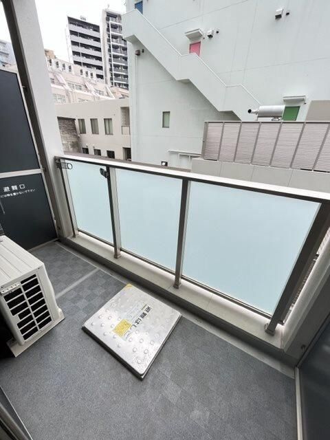 バルコニー　バルコニー