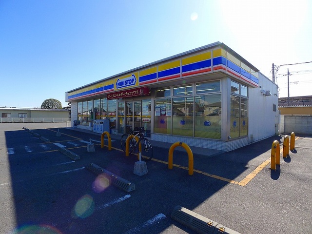 コンビニ　ミニストップ館林赤土町店（コンビニ）まで450m
