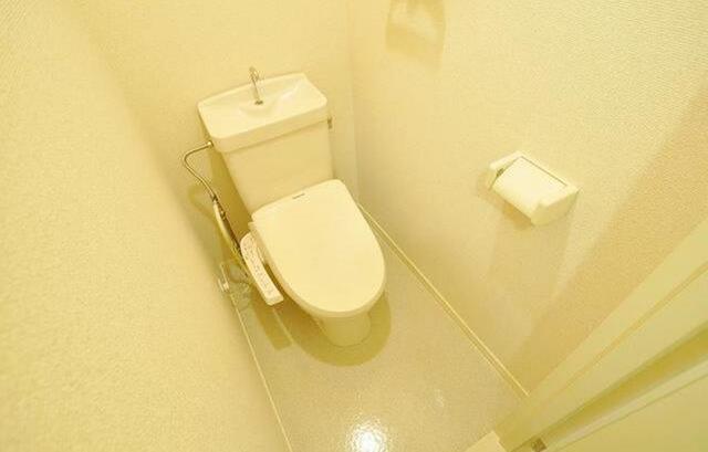 トイレ　別部屋同仕様タイプ