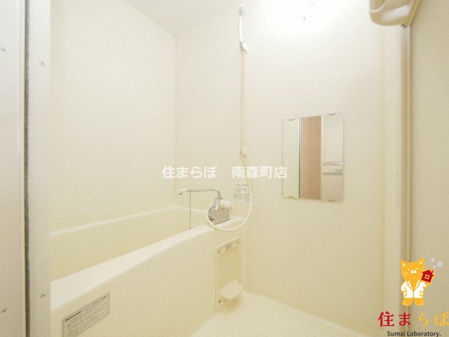 バス・シャワールーム　「見た目じゃなく、心に“しっくりくる”を大切に。」