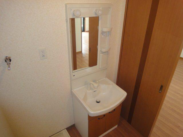 洗面設備　洗髪洗面化粧台