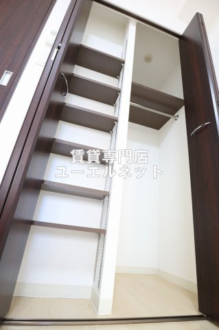 収納　クローゼット付きでお部屋もスッキリ♪