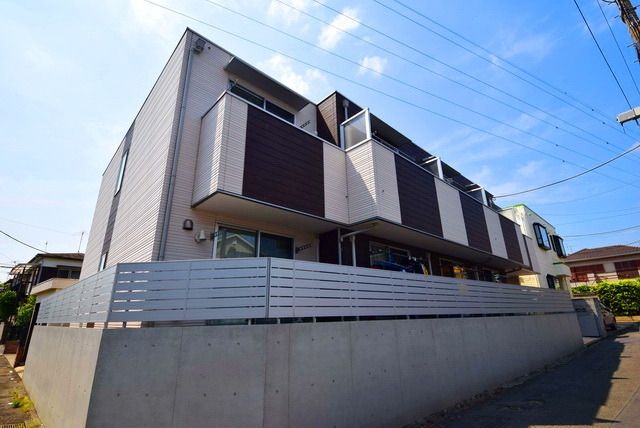 建物外観　★日当たり良好な綺麗な建物です♪★