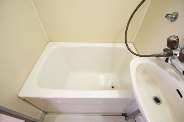 バス・シャワールーム　※別室の参考写真の為、現況優先です。