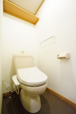 トイレ　トイレもきれいです