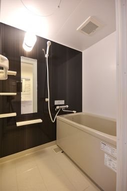 バス・シャワールーム　※同じ物件の他のお部屋の写真です※