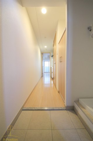 玄関　IBERIS COURT