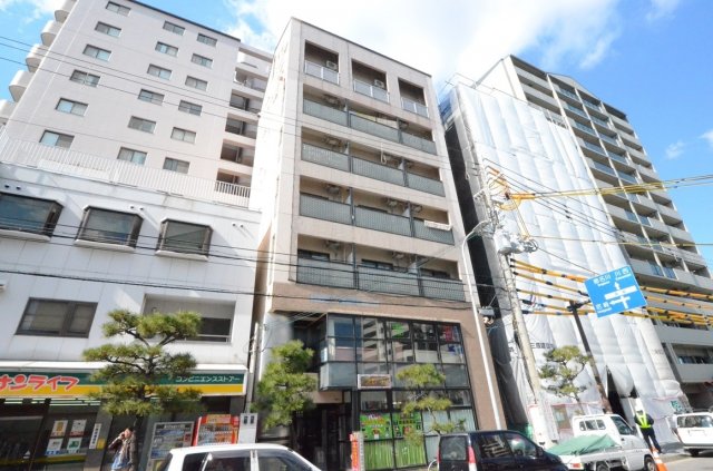 建物外観　エレベータ・オートロック付きでセキュリティ安心♪