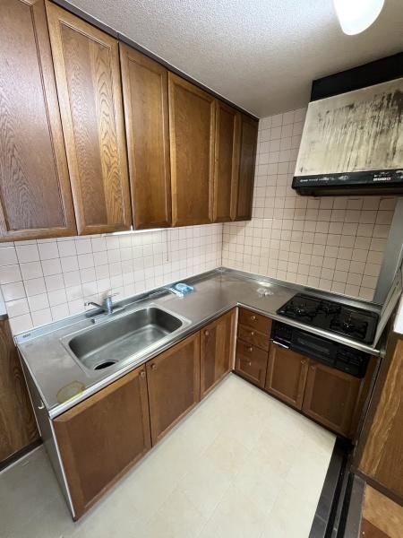 キッチン　ガスコンロは持ち込んで下さい。